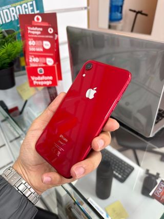 iPhone XR 256GB Rosso 83% Batteria