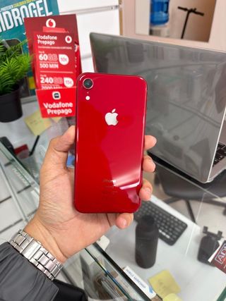 iPhone XR 256GB Rosso 83% Batteria