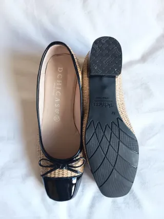 Zapatos estilo Chanel.