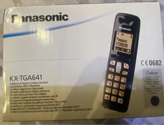 Teléfono Panasonic Fijo + 4 Inalámbricos