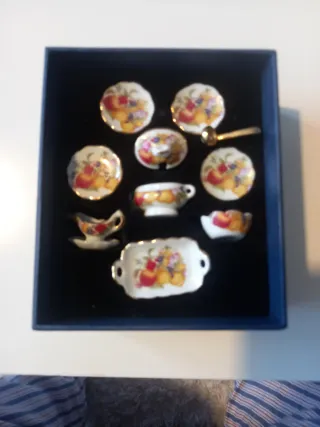 Antiguo Juego de porcelana miniatura Reutter