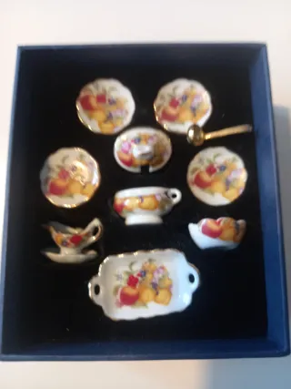 Antiguo Juego de porcelana miniatura Reutter