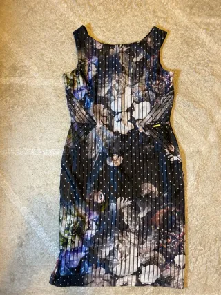 Vestido Desigual floral con lunares