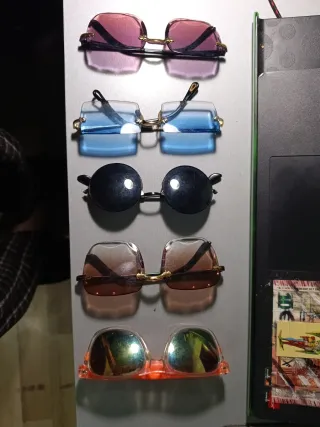 Gafas de sol degradadas y cuadradas