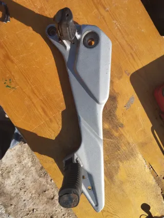 Estribera Izquierda Honda Transalp 650