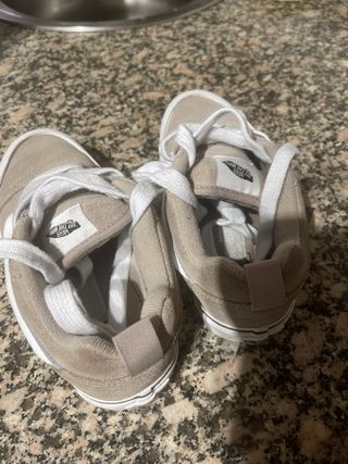 Tenis Vans Off The Wall Beige