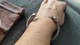 Brazalete grueso de acero Vikingo con Bolsa