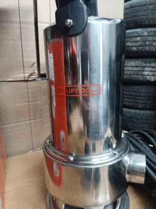 Bomba Sumergible Black+Decker 100W