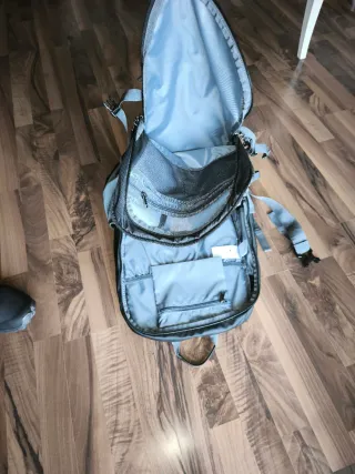 Mochila Columbia 30L Negra y Gris