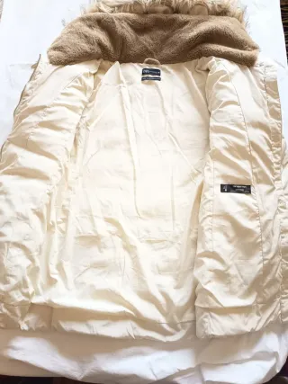 Abrigo acolchado ZARA cuello pelo.