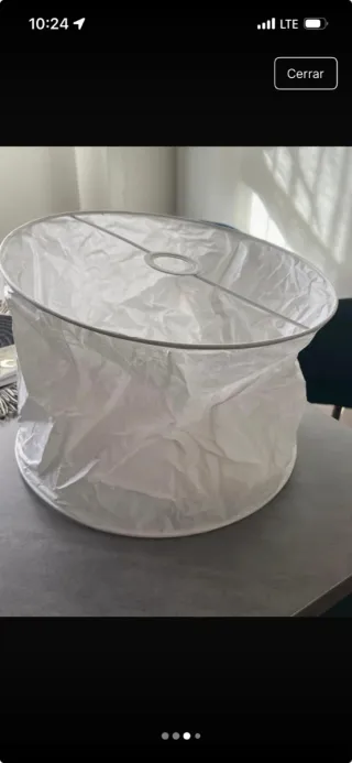 Lámparas de papel blancas