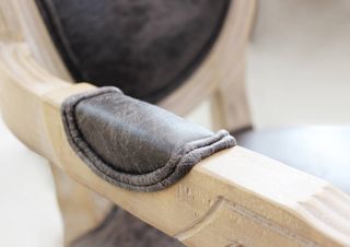 Sedia Vintage Similpelle e Legno Massello Grigio