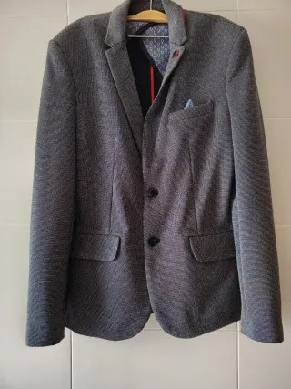 Americana moderna gris