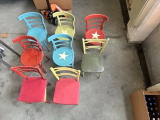 Lote de Sillas Antigüas y Rattan