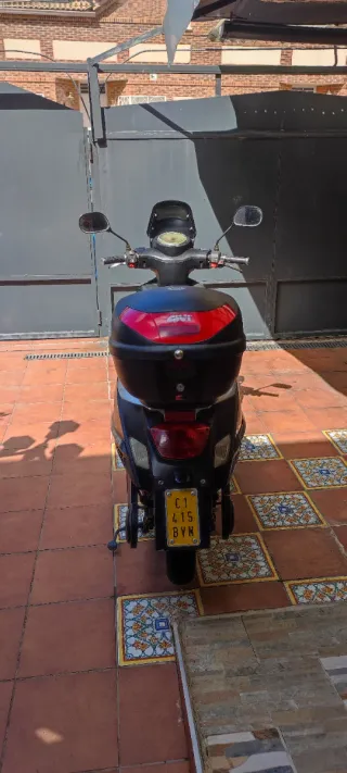 Scooter Eléctrica Negra