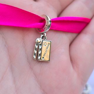 CHARM CINE HOLLYWOOD PELICULAS