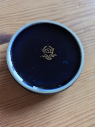 Cajita/joyero Limoges porcelana negra y dorada