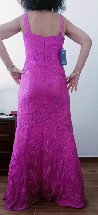 Vestido largo morado de fiesta