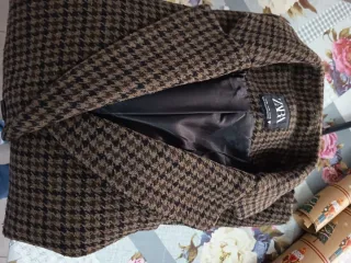 Abrigo Zara cuadros marrón y negro