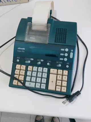 Calcolatrice Olivetti Logos 584 vintage