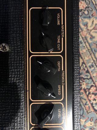 Amplificador VOX AC15