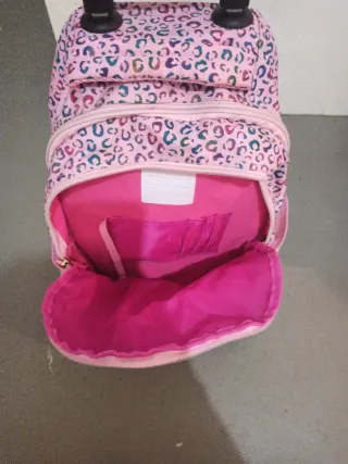 Mochila infantil con ruedas y estampado