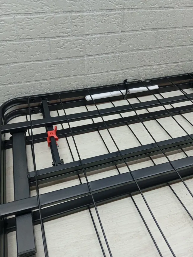 Somier pieghevole Amazon Basics in metallo nero