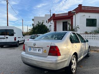 Volkswagen Bora 2000