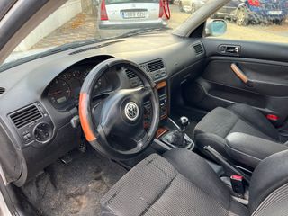 Volkswagen Bora 2000