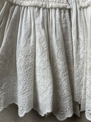 Blusa blanca bordada mujer