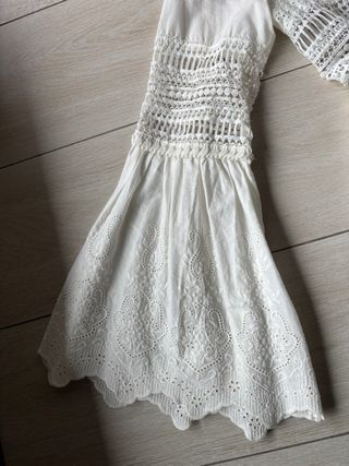 Blusa blanca bordada mujer