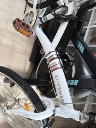 Bicicleta infantil B'TWIN blanca