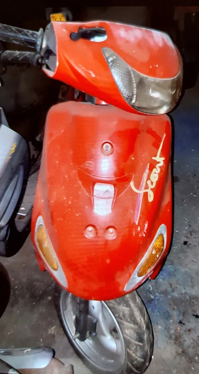 Lote motos desguace (+de 200) con BAJA DEFINITIVA