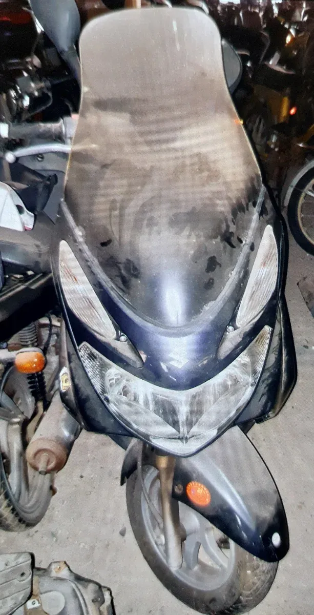 Lote motos desguace (+de 200) con BAJA DEFINITIVA