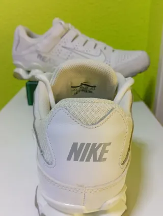 Nike Reax 8