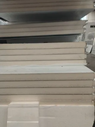 Panel Sándwich Almacén Sevilla. Porte. Montajes.