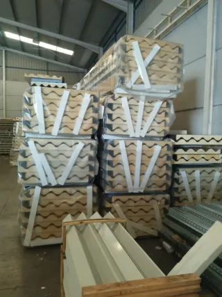 Panel Sándwich Almacén Sevilla. Porte. Montajes.