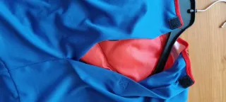 Disfraz y cortavientos Spiderman