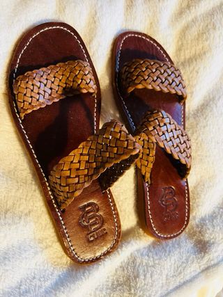 Conjunto Bolso y Sandalias de Piel