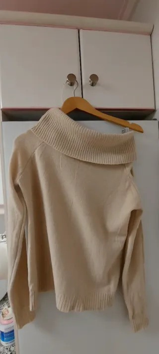 Jersey cuello vuelto beige talla M
