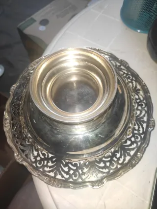 Frutero de aluminio con diseño calado c29
