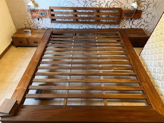 Base Tatami + 2 Mesitas + Colchón