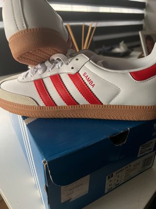 Zapatillas Adidas Samba Blancas y Rojas