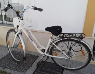 Bicicleta Urbana Giant Blanca