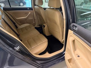 Volkswagen Golf Higline 115cv 130kms  6vel  (c)