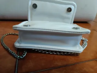 Borsetta Stradivarius trapuntata