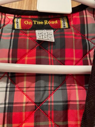 Chaleco Zara cuadros acolchado cremallera