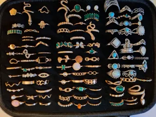 Anillo floral plateado