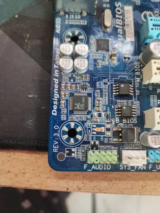 Placa Base Gigabyte GA-H61M-DS2