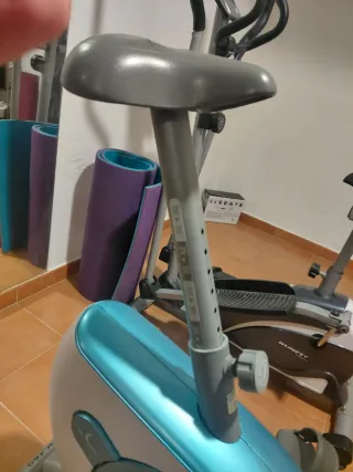 Bicicleta Estática Doymos Azul y Gris
